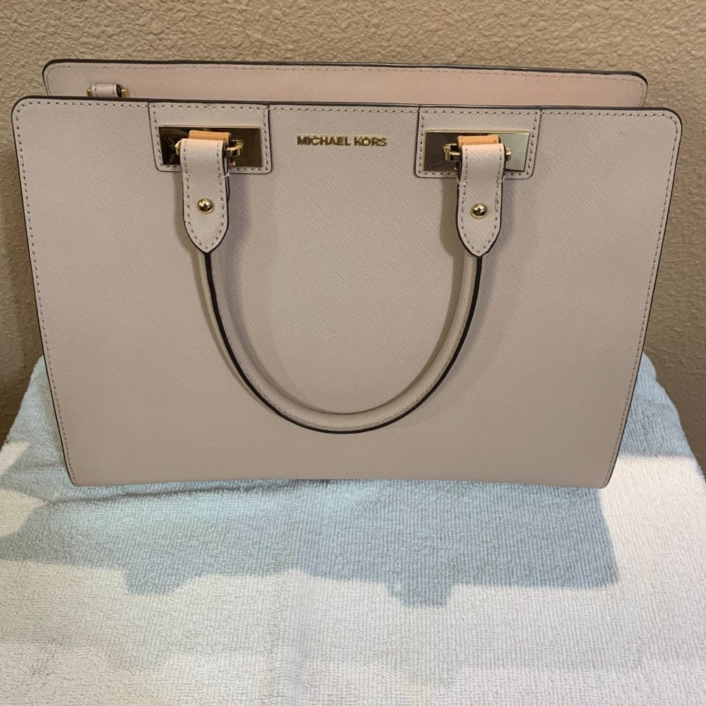 Michael Kors Quinn Large Satchel